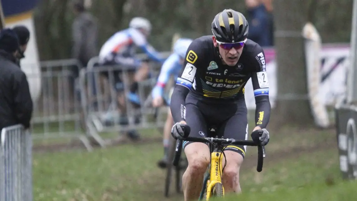 Toon Aerts heads toward a small, steep rise. 2019 Brussels Universities Cyclocross. © B. Hazen / Cyclocross Magazine