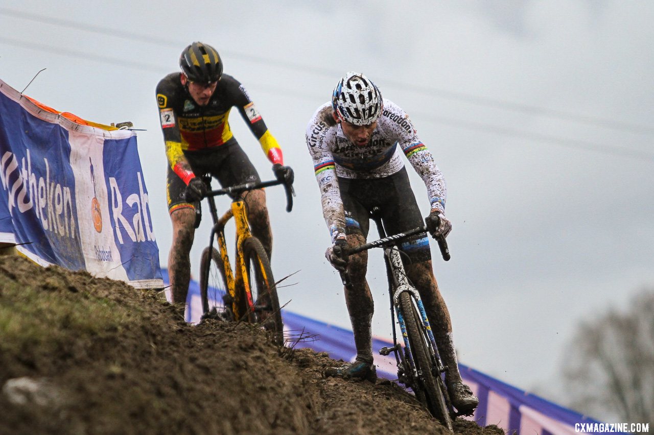 The European champ leads the Belgian champ. Elite Men, 2019 Hoogerheide UCI Cyclocross World Cup. © B. Hazen / Cyclocross Magazine