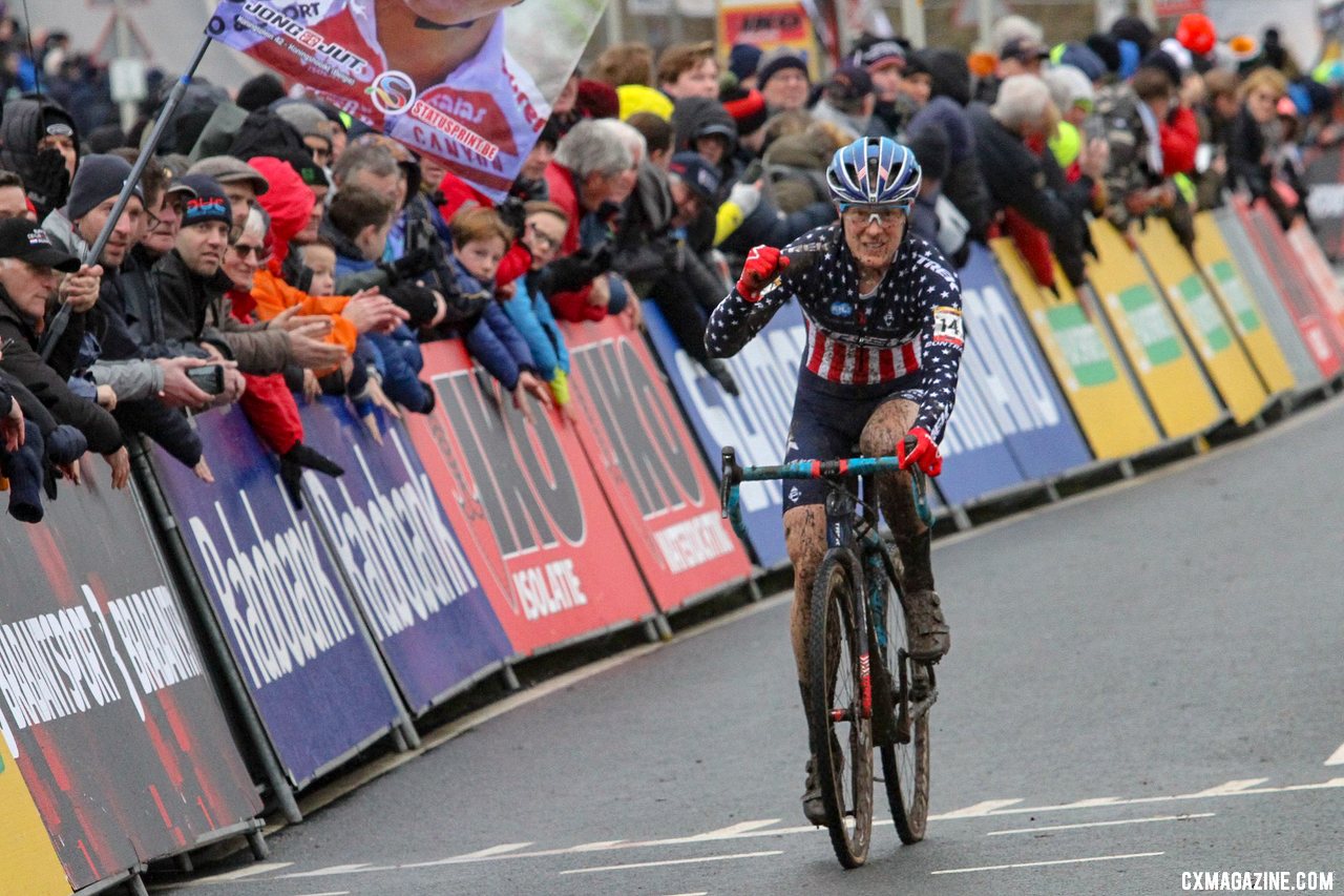 Compton was pleased to finish second, without asthma attacks. Elite Women. 2019 Hoogerheide World Cup, GP Adri van der Poel. © B. Hazen / Cyclocross Magazine