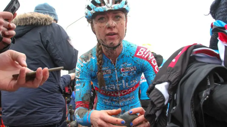 Betsema finished seventh, the third Dutch racer. Elite Women. 2019 Hoogerheide World Cup, GP Adri van der Poel. © B. Hazen / Cyclocross Magazine