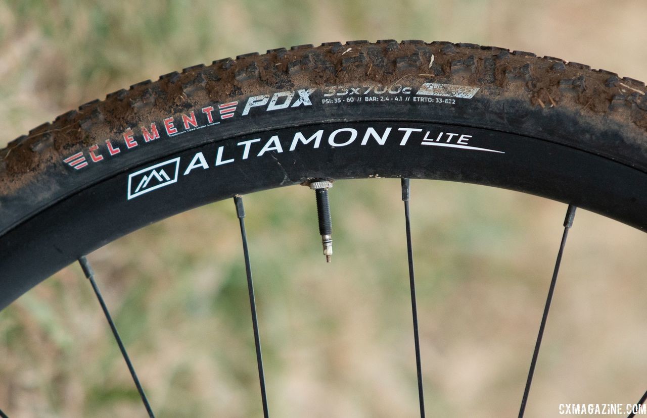 LaVesser ran Altamont Lite Disc alloy tubeless clinchers from South Carolina company Boyd Cycling. Holly LaVesser's Masters 35-39 title-winning Van Dessel Full Tilt Boogie. 2018 Cyclocross National Championships, Louisville, KY. © A. Yee / Cyclocross Magazine