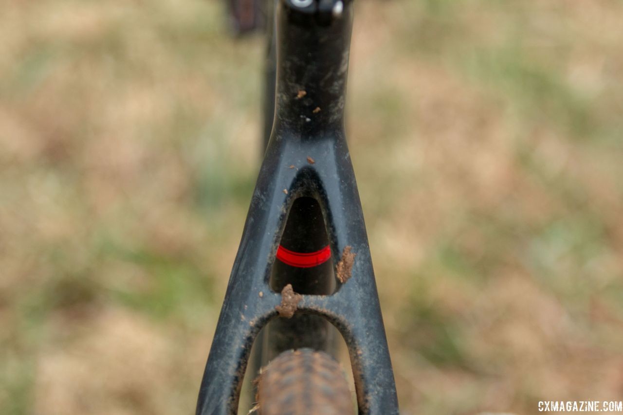 The Full Tilt Boogie has plenty of clearance, with room for up to 700c x 40mm tires. Holly LaVesser's Masters 35-39 title-winning Van Dessel Full Tilt Boogie. 2018 Cyclocross National Championships, Louisville, KY. © A. Yee / Cyclocross Magazine