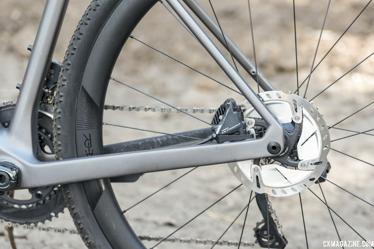 If the going gets hairy, the Grail CF SLX 8.0 as Shimano Ultegra R8070 hydraulic disc brakes. Canyon Grail CF SLX 8.0 Gravel Bike. © C. Lee / Cyclocross Magazine