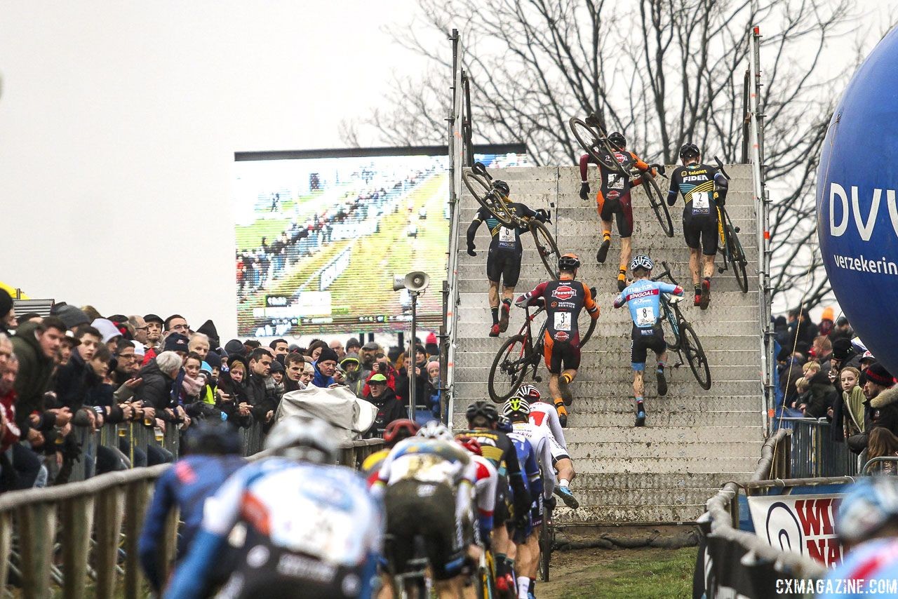 Riders hit the flyover early in the race. 2019 GP Sven Nys, Baal. © B. Hazen / Cyclocross Magazine