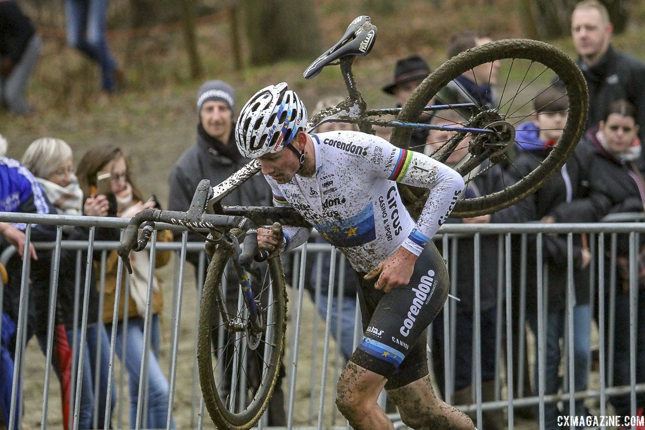 Mathieu van der Poel bounced back from a slow start to win his 21st race of the season. 2019 GP Sven Nys, Baal. © B. Hazen / Cyclocross Magazine