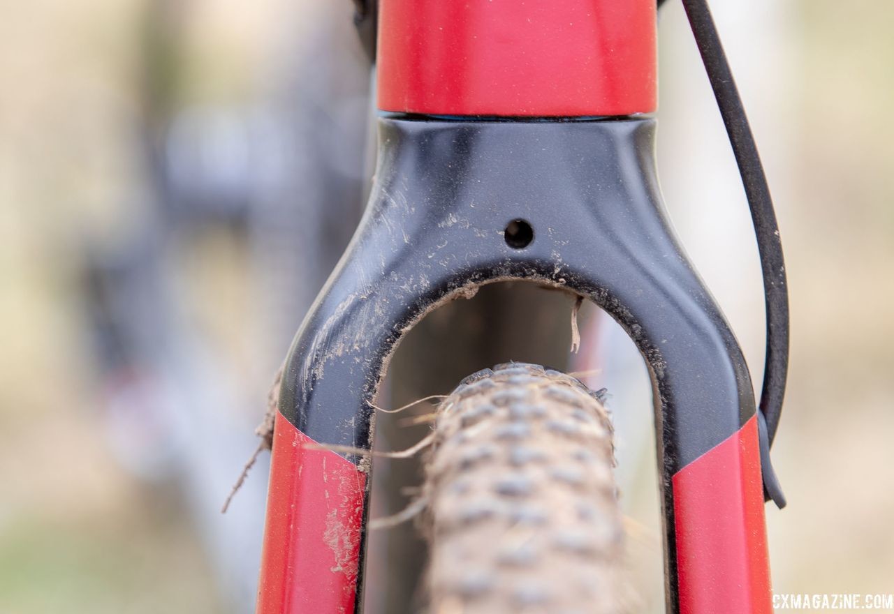 The Maple Sally claims clearance for tires up to 40mm wide on 700c rims. McKeithan's 33mm Challenge tubulars fit with room to spare. Paul McKeithan's Masters 75-79 title-winning Grava Maple Sally cyclocross bike. 2018 Cyclocross National Championships, Louisville, KY. © A. Yee / Cyclocross Magazine