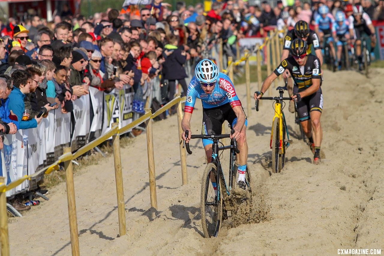 Vanthourenhout had some success riding the sand. 2019 Telenet Superprestige Noordzeecross Middelkerke. Elite Men. © B. Hazen / Cyclocross Magazine