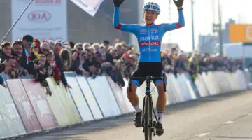 Denise Betsema wins the 2019 Telenet Superprestige Noordzeecross Middelkerke. Elite Women. © B. Hazen / Cyclocross Magazine