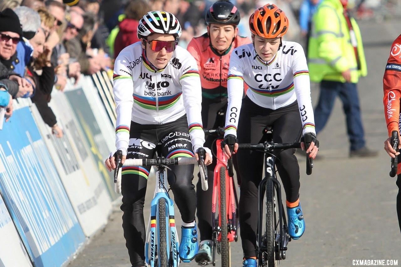 Double rainbow sighting. 2019 Telenet Superprestige Noordzeecross Middelkerke. Elite Women. © B. Hazen / Cyclocross Magazine