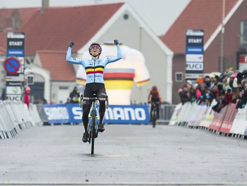 Sanne Cant wins her third world title. 2019 Cyclocross World Championships, Bogense, Denmark. © K. Keeler / Cyclocross Magazine