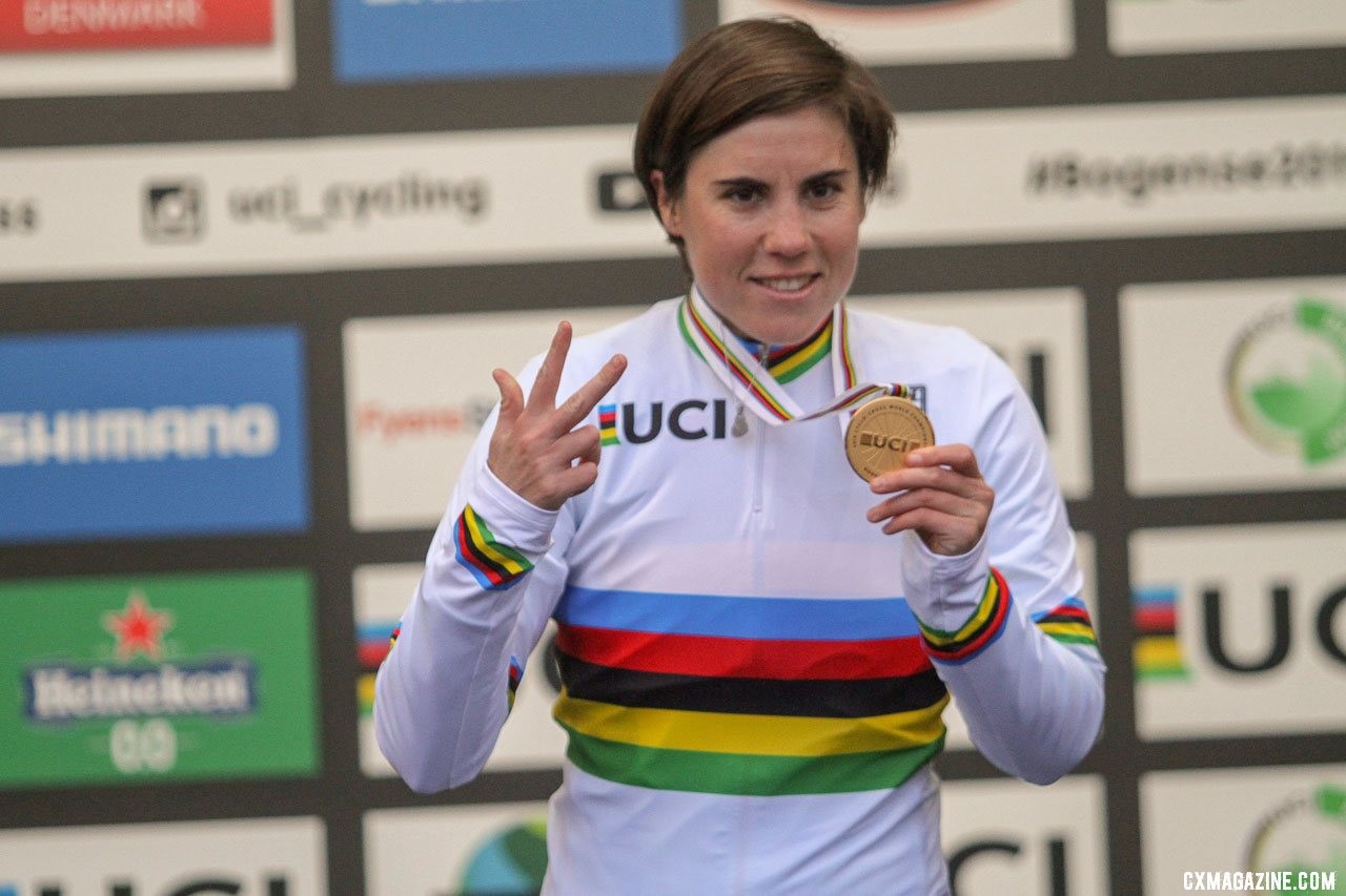 Sanne Cant wins her third in a row. 2019 Cyclocross World Championships, Bogense, Denmark. © B. Hazen / Cyclocross Magazine