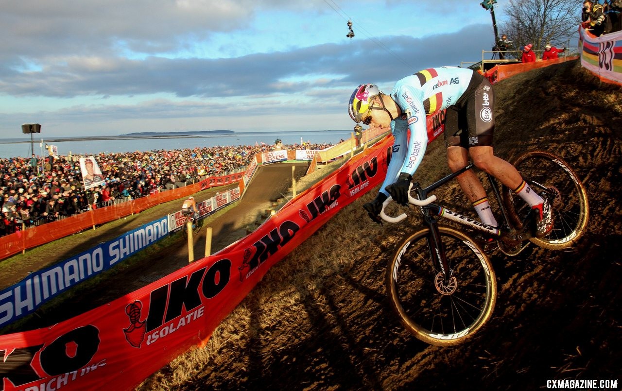 Wout van Aert gave everything in his chase. Elite Men, 2019 Cyclocross World Championships, Bogense, Denmark. © B. Hazen / Cyclocross Magazine