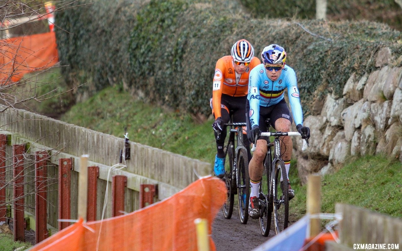 Wout van Aert was dogged in his chase of Mathieu van der Poel, and made the connection only to lose him on the tricky off-camber. Elite Men, 2019 Cyclocross World Championships, Bogense, Denmark. © B. Hazen / Cyclocross Magazine