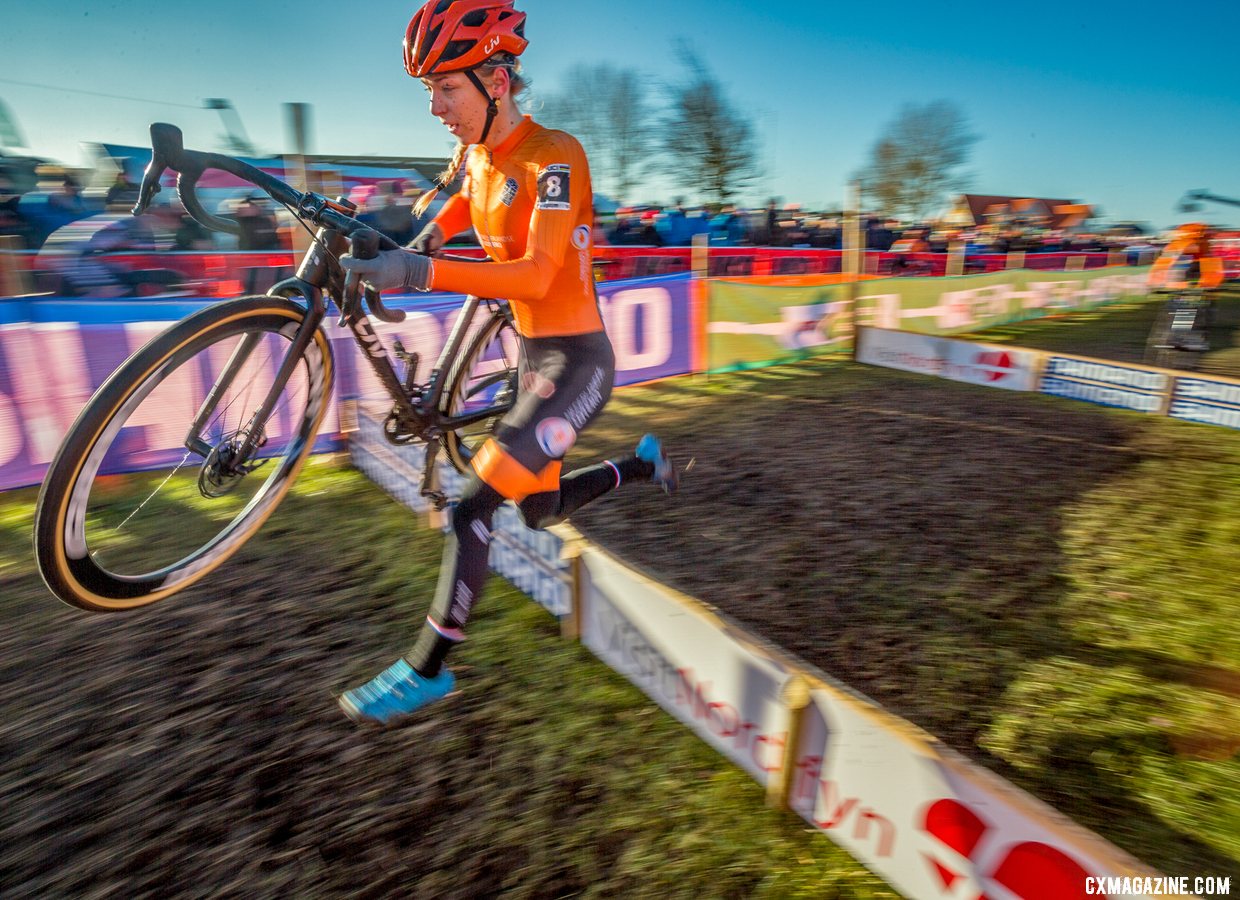 Inge van der Heijden knew she had a powerful sprint and kept it for the end. U23 Women. 2019 Cyclocross World Championships, Bogense, Denmark. © K. Keeler / Cyclocross Magazine