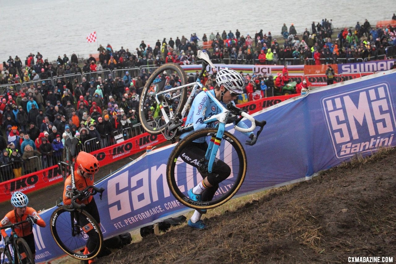 Cant distanced the Dutch with strong running and descending. Elite Women. 2019 Cyclocross World Championships, Bogense, Denmark. © B. Hazen / Cyclocross Magazine