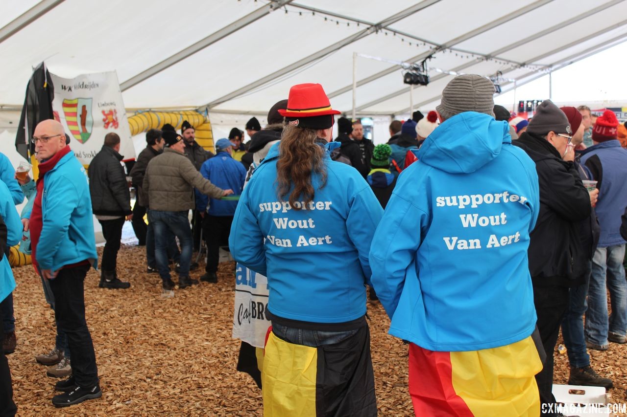 A lot of Belgian fans made the nine-ish hour drive to Bogense for Worlds. © Z. Schuster / Cyclocross Magazine