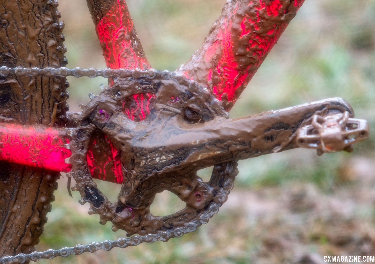 Chen's 165mm Shimano crankset was installed to accommodate her stature better than the original 170mm Rival crank. Eire Chen's Specialized Crux. Junior Women 11-12. 2018 Cyclocross National Championships, Louisville, KY. © A. Yee / Cyclocross Magazine
