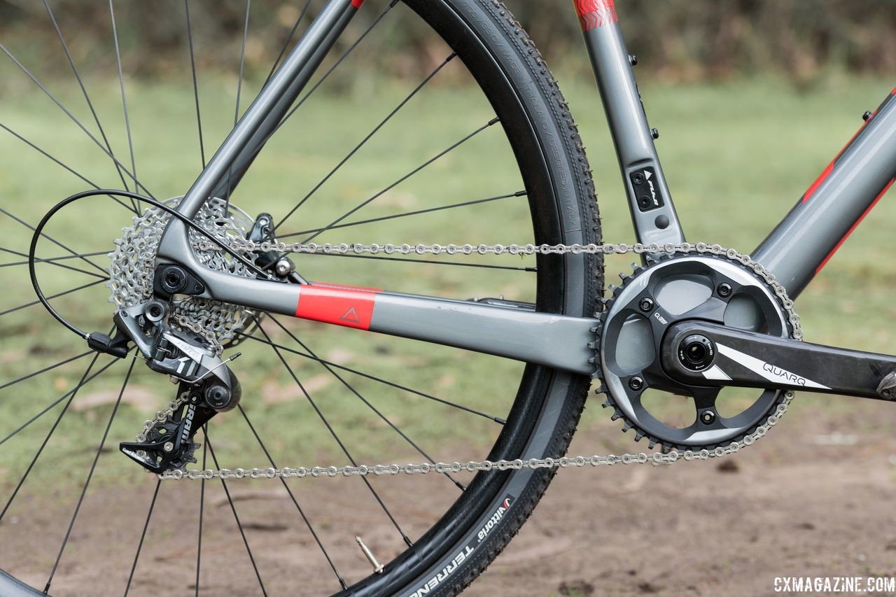 Our test bike came with race gearing that included a 42t front chain ring and 11-32t rear cassette. The crankset is a Quarq power-ready SRAM Force 1 crank. Fuji Altamira CX 1.1 carbon cyclocross bike. © C. Lee / Cyclocross Magazine