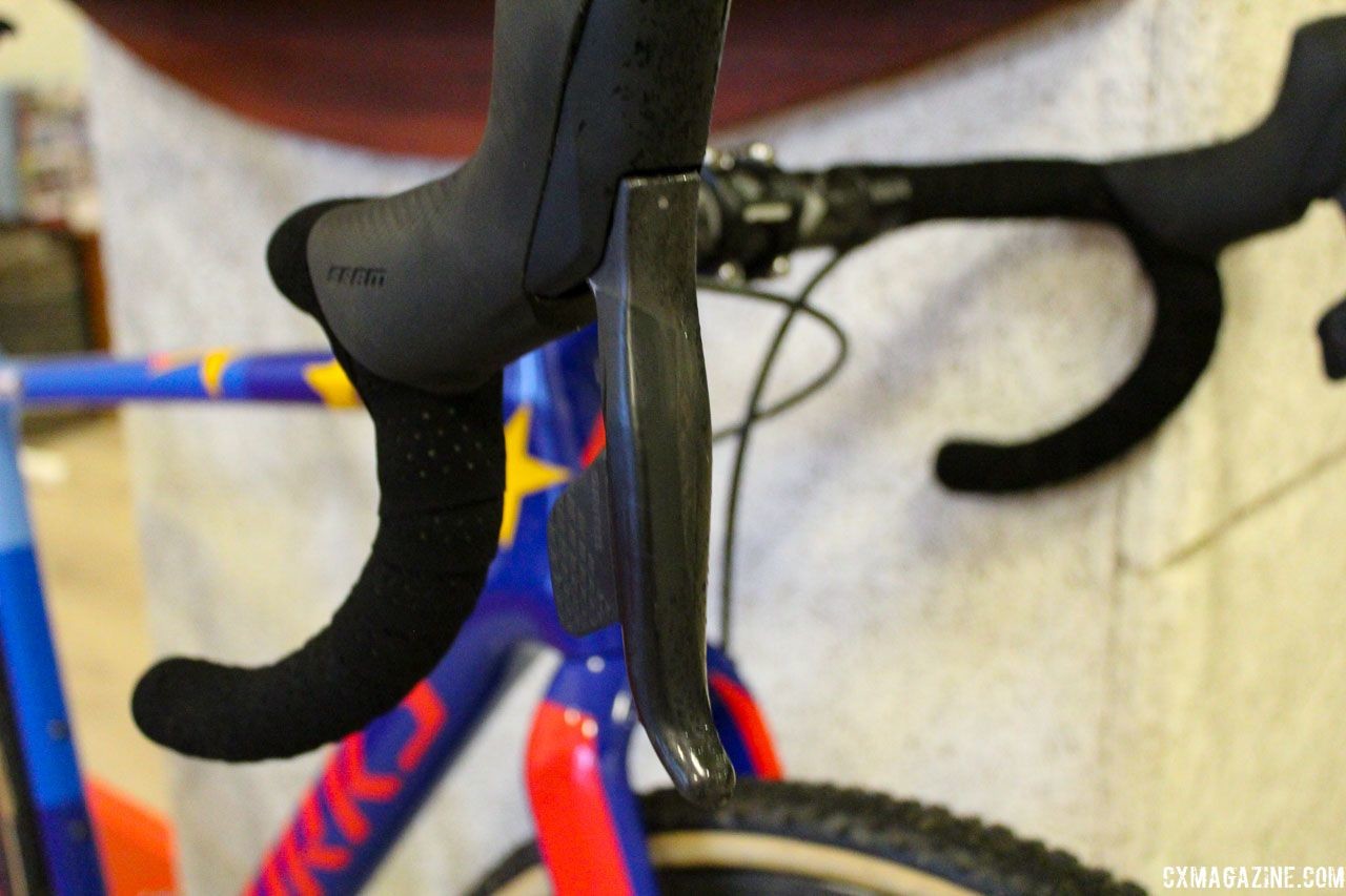 Pidcock used the same SRAM RED eTap AXS HRD shift-brake levers that we spied on Jeremy Powers' bike earlier this year. Tom Pidcock's 2019 World Championships S-Works CruX. © Z. Schuster / Cyclocross Magazine