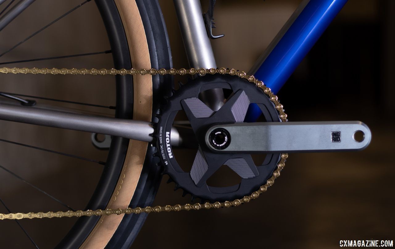 The Ingrid crankset paired to a Rotor ring certainly was eye-catching. TRed Muur titanium monster cross / gravel bike. 2019 NAHBS Sacramento. © A. Yee / Cyclocross Magazine