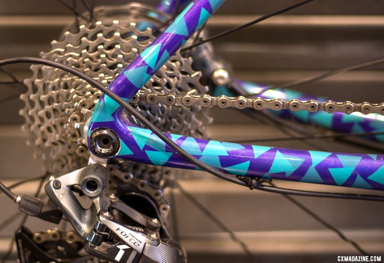 Thru axle of course. Chris McGovern Cycles' carbon cyclocross bike. 2019 NAHBS Sacramento. © A. Yee / Cyclocross Magazine