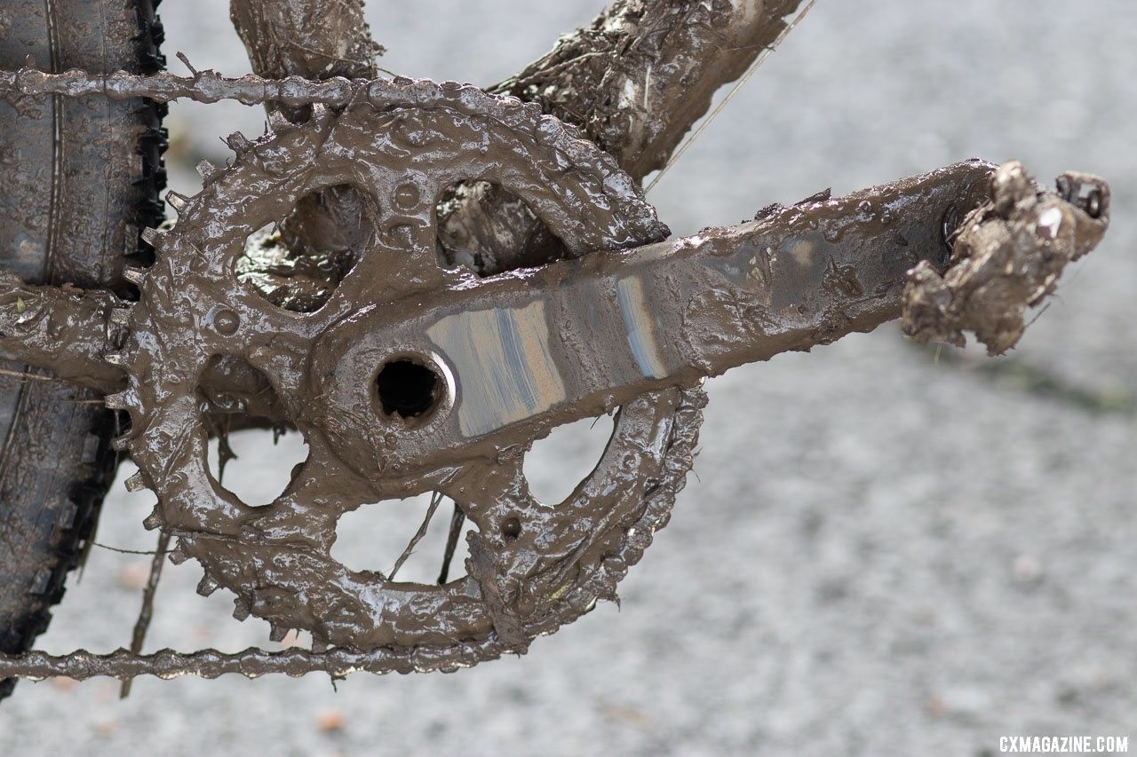 The wide-narrow X-Sync ring offered chain security in muddy conditions. Dean will build your dream bike with your own dream parts package. © A. Yee / Cyclocross Magazine