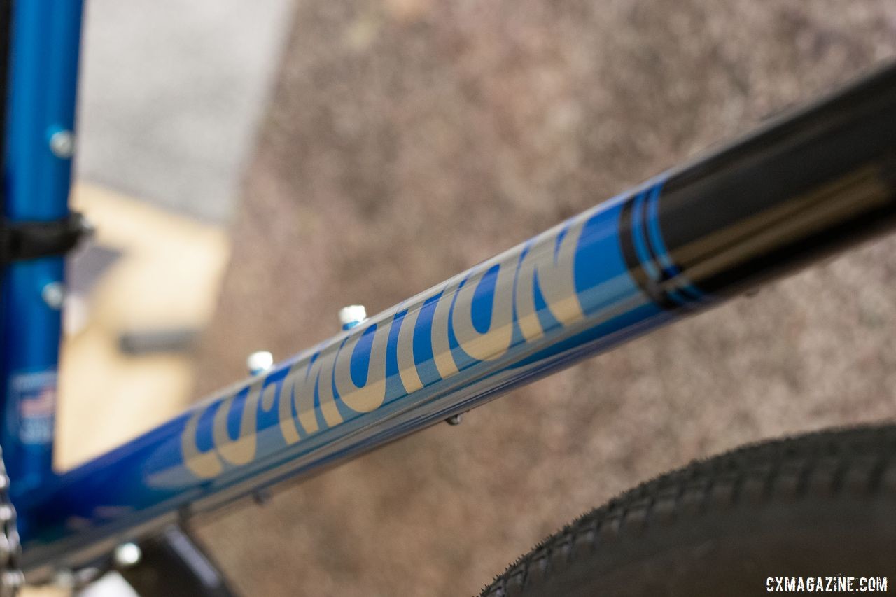 This Co-Motion Klatch steel gravel bike had a handsome metallic finish that reminded us of past Raleigh technium mountain bikes. 2019 NAHBS Sacramento. © A. Yee / Cyclocross Magazine