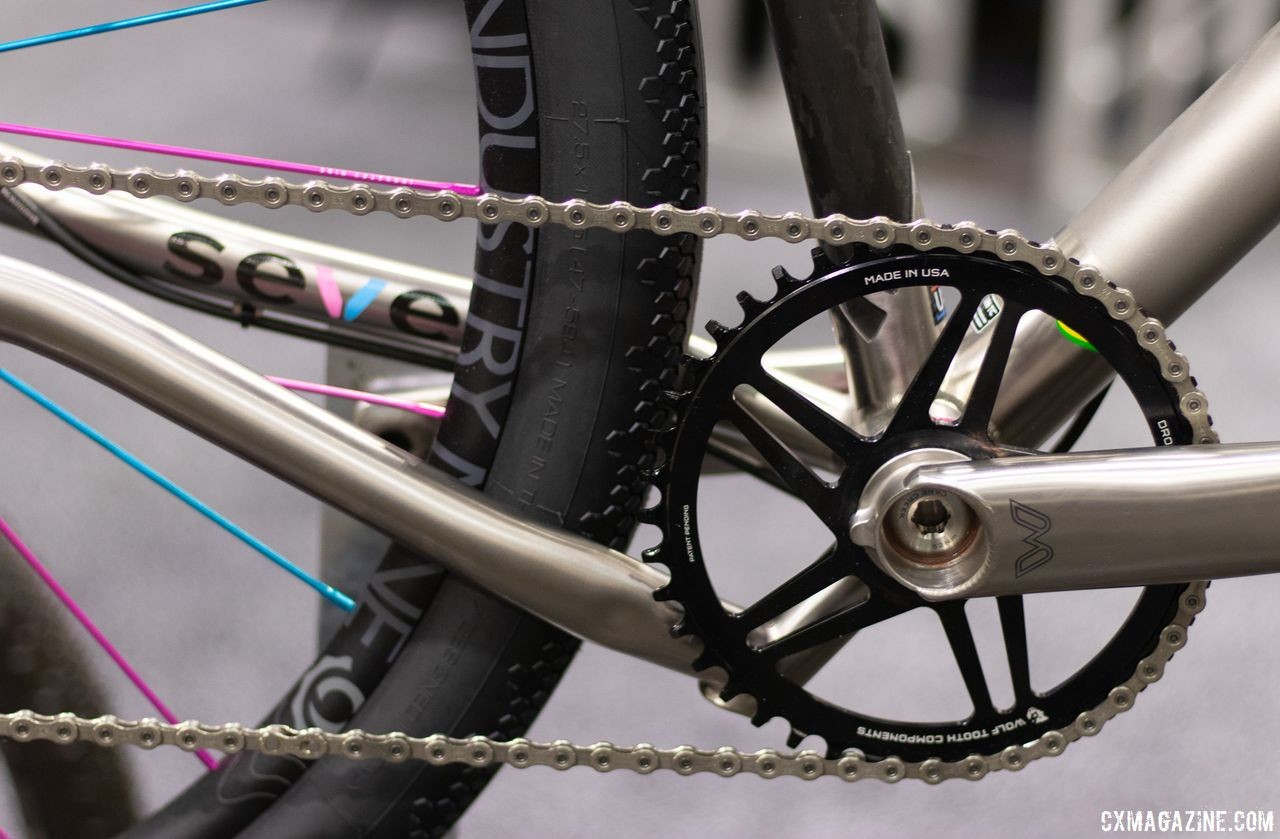 Seven built the bike with a Can Creek titanium crankset and Wolf Tooth chain ring. 2019 NAHBS judges' Best Gravel Bike: Seven Cycles' Evergreen Pro SL. Sacramento. © A. Yee / Cyclocross Magazine