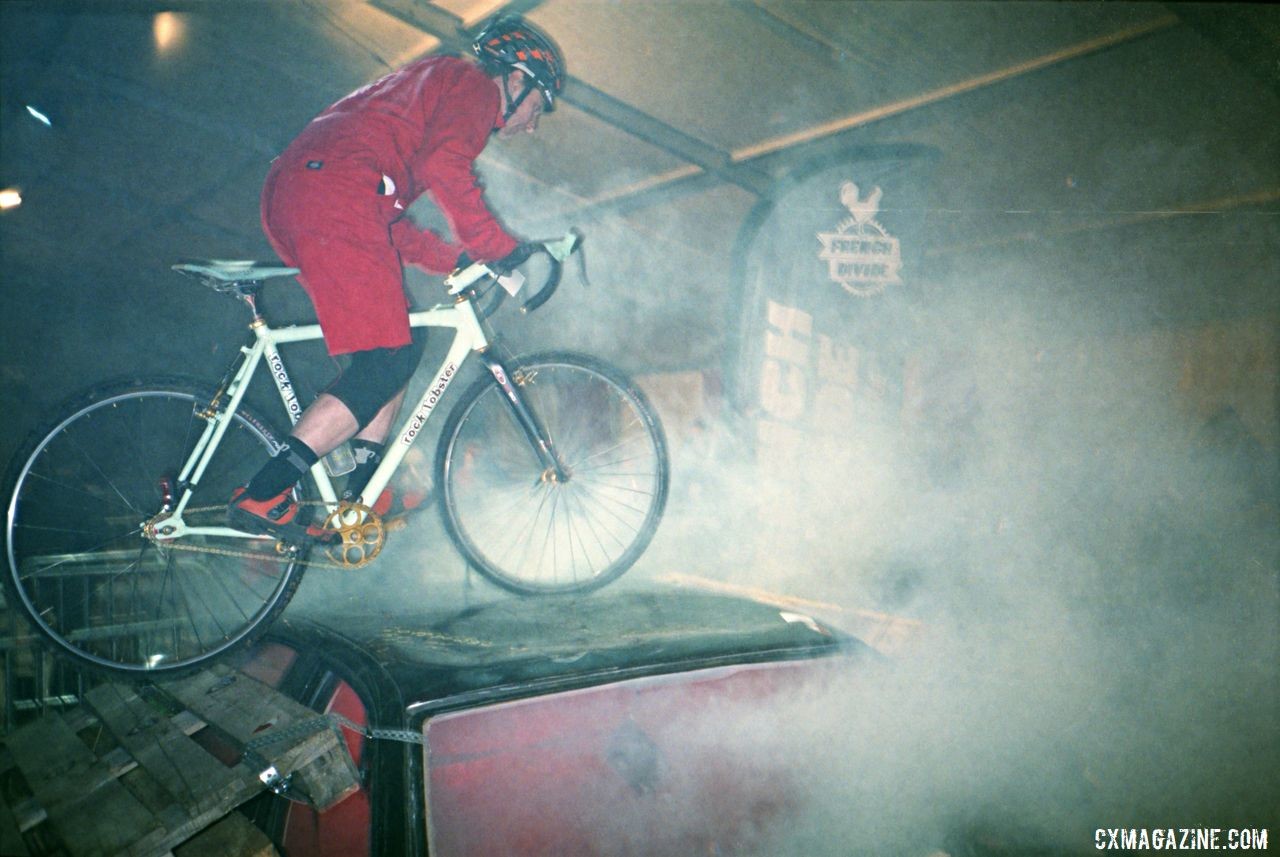 Fog added some affect during Friday's race. 2018 Single Speed Cyclocross World Championships, Tournai, Belgium. Friday Night Junkyard Race. © Anders Bendixen