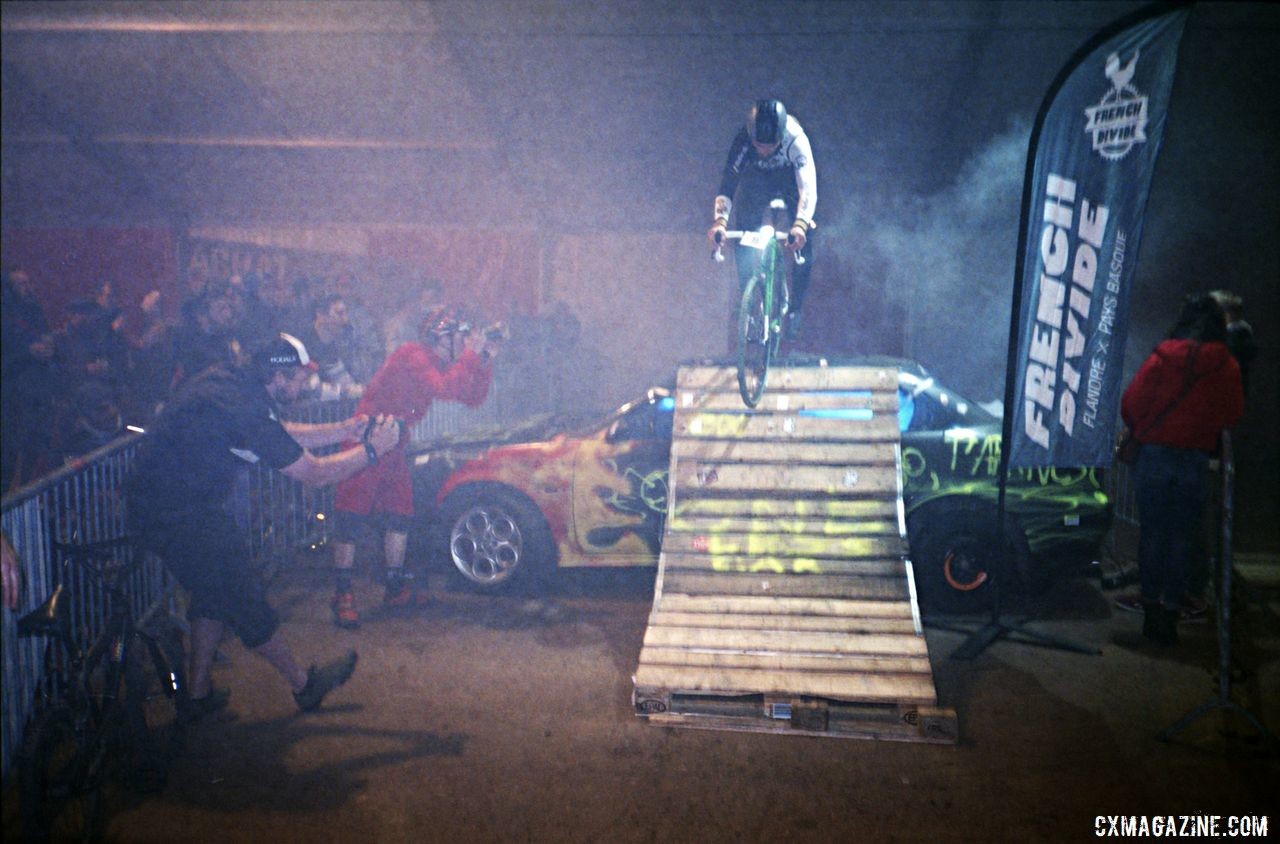 Yeah, so that's a little steep. 2018 Single Speed Cyclocross World Championships, Tournai, Belgium. Friday Night Junkyard Race. © Anders Bendixen