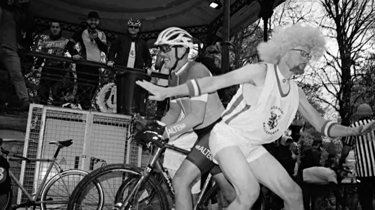 Basketball players boxed out competitors. 2018 Single Speed Cyclocross World Championships, Tournai, Belgium. © Anders Bendixen