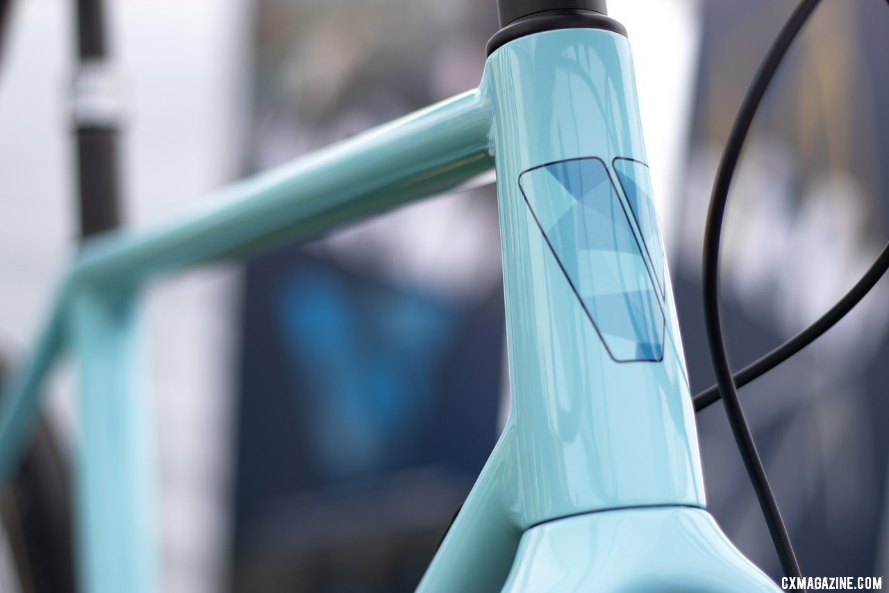 The Vielo V+1 UD carbon gravel bike is coming to the States, and while you wait, start saving. The flagship frameset is $3899, while the UDG reatils for $3199. 2019 Sea Otter Classic. © A. Yee / Cyclocross Magazine