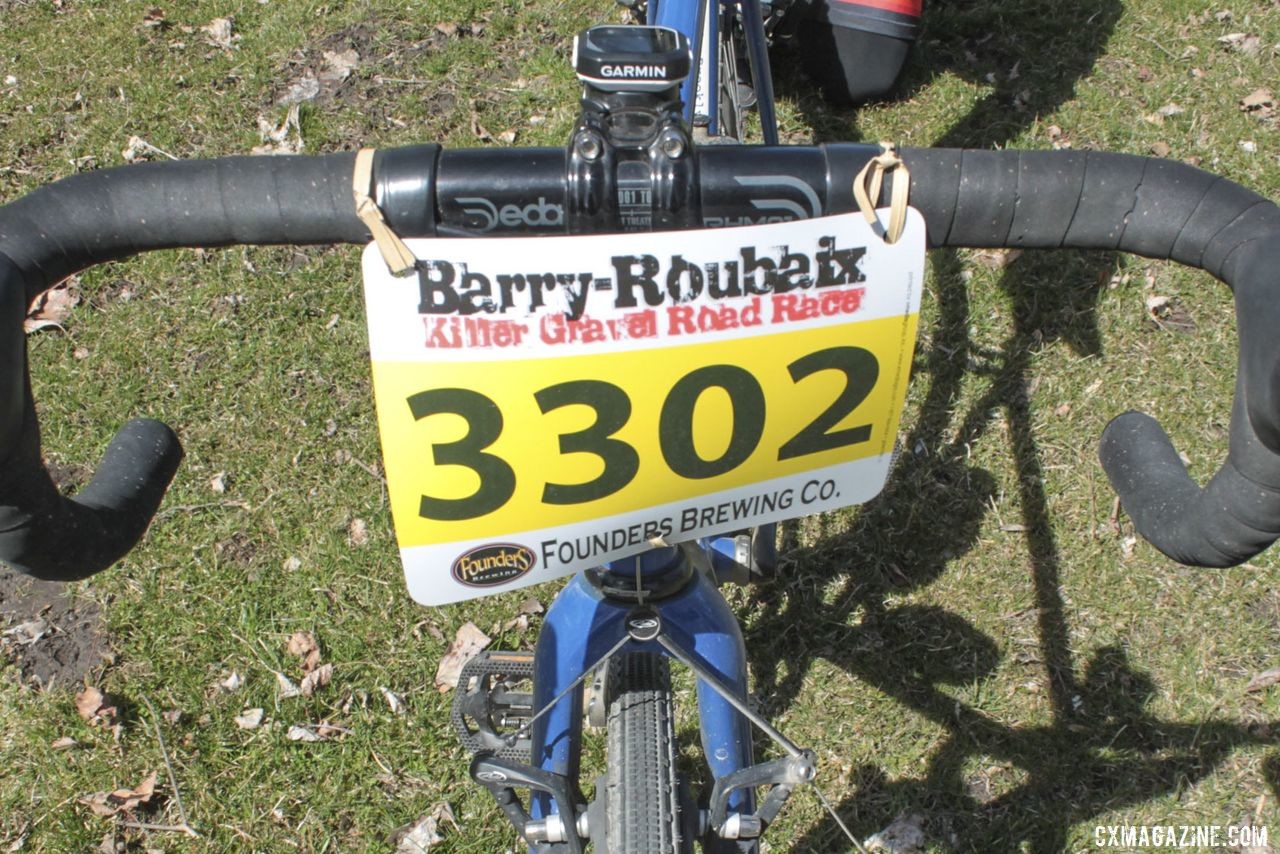 Perego's bike featured a Deda alloy handlebar. Nikola Perego's Horse Gravel Bike, 2019 Barry-Roubaix. © B. Grant / Cyclocross Magazine