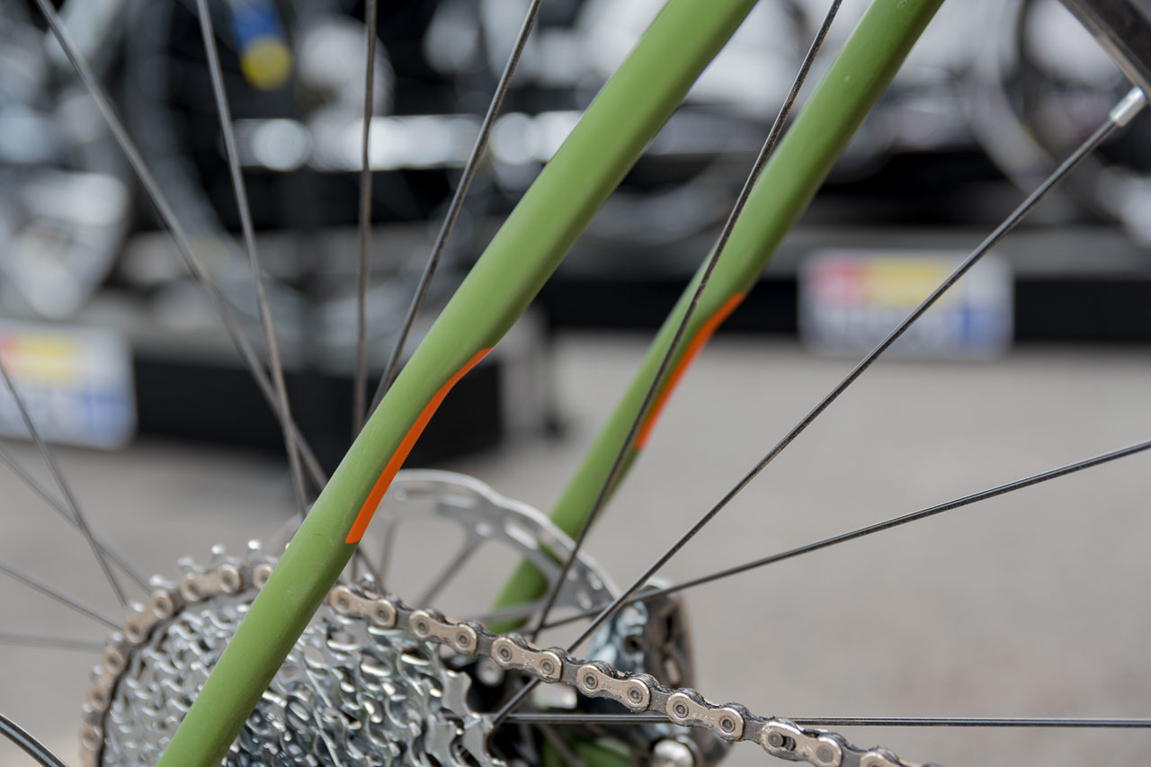 The lower wave of the 3D Wave system. Look 765 Gravel RS Gravel Bike, 2019 Sea Otter Classic. © C. Lee / Cyclocross Magazine