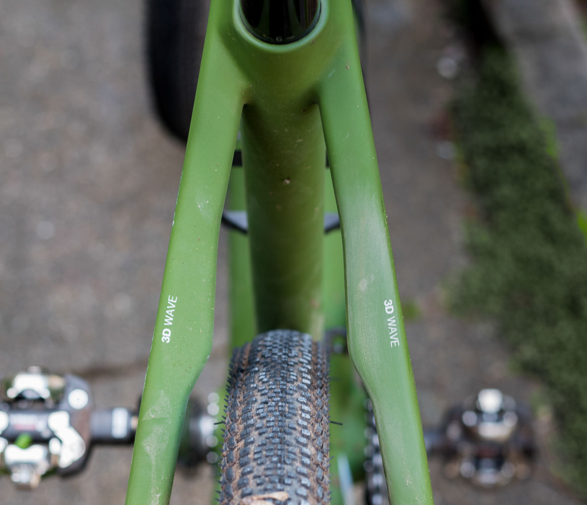 The Look 765 Gravel RS uses the company's "3D Wave" seatstays. 37mm WTB Riddler in place. Look 765 Gravel RS Gravel Bike, 2019 Sea Otter Classic. © C. Lee / Cyclocross Magazine
