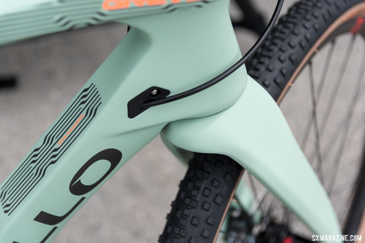 Is that fork crown for keeping muck out of the headset? Pinarello Grevil Gravel Bike, 2019 Sea Otter Classic. © C. Lee / Cyclocross Magazine