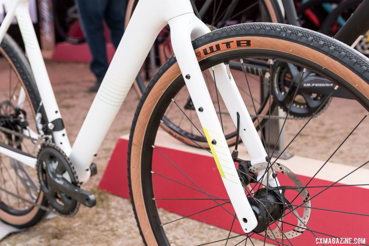 The carbon fork of the Warroad has several mounts. Salsa Warroad and Journeyman Gravel Bikes, 2019 Sea Otter Classic. © C. Lee / Cyclocross Magazine