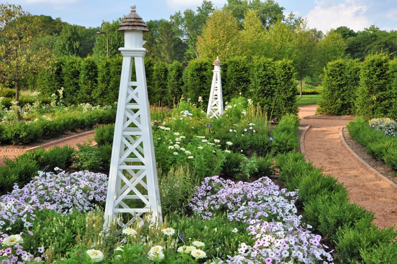 The Cantigny grounds feature some gardens, but organizers are confident they can put on a cyclocross race there. Cantigny Park, 2020 Cyclocross Nationals Venue. © DuPage Convention and Visitors Bureau