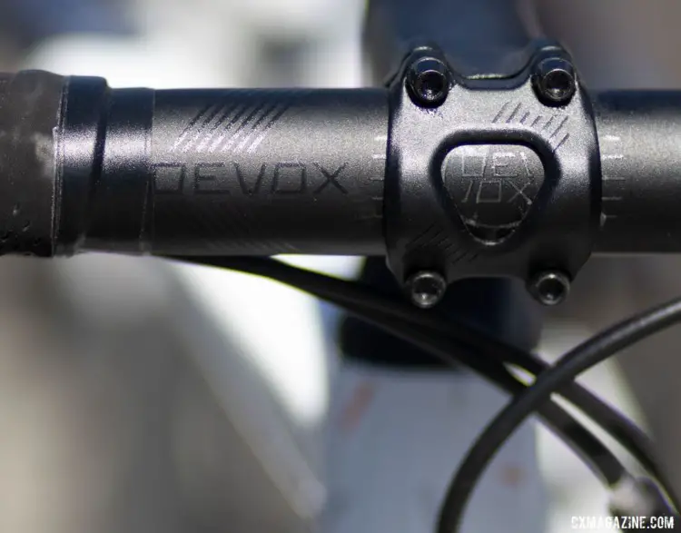 The Devox bar and stem are from Felt's own component brand. The 2020 Felt Breed Force 1 gravel bike. 2019 Sea Otter Classic. © A. Yee / Cyclocross Magazine