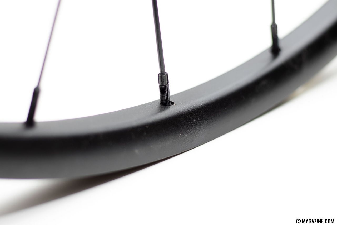 Spinergy's PBO spoke GX gravel wheelset features a 20mm deep, 24mm (internal) wide rim. © Cyclocross Magazine