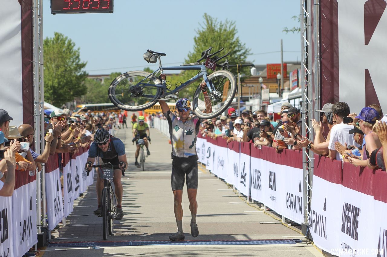 There was room for everyone at the finish. 2019 Men's Dirty Kanza 200 Gravel Race. © Z. Schuster / Cyclocross Magazine