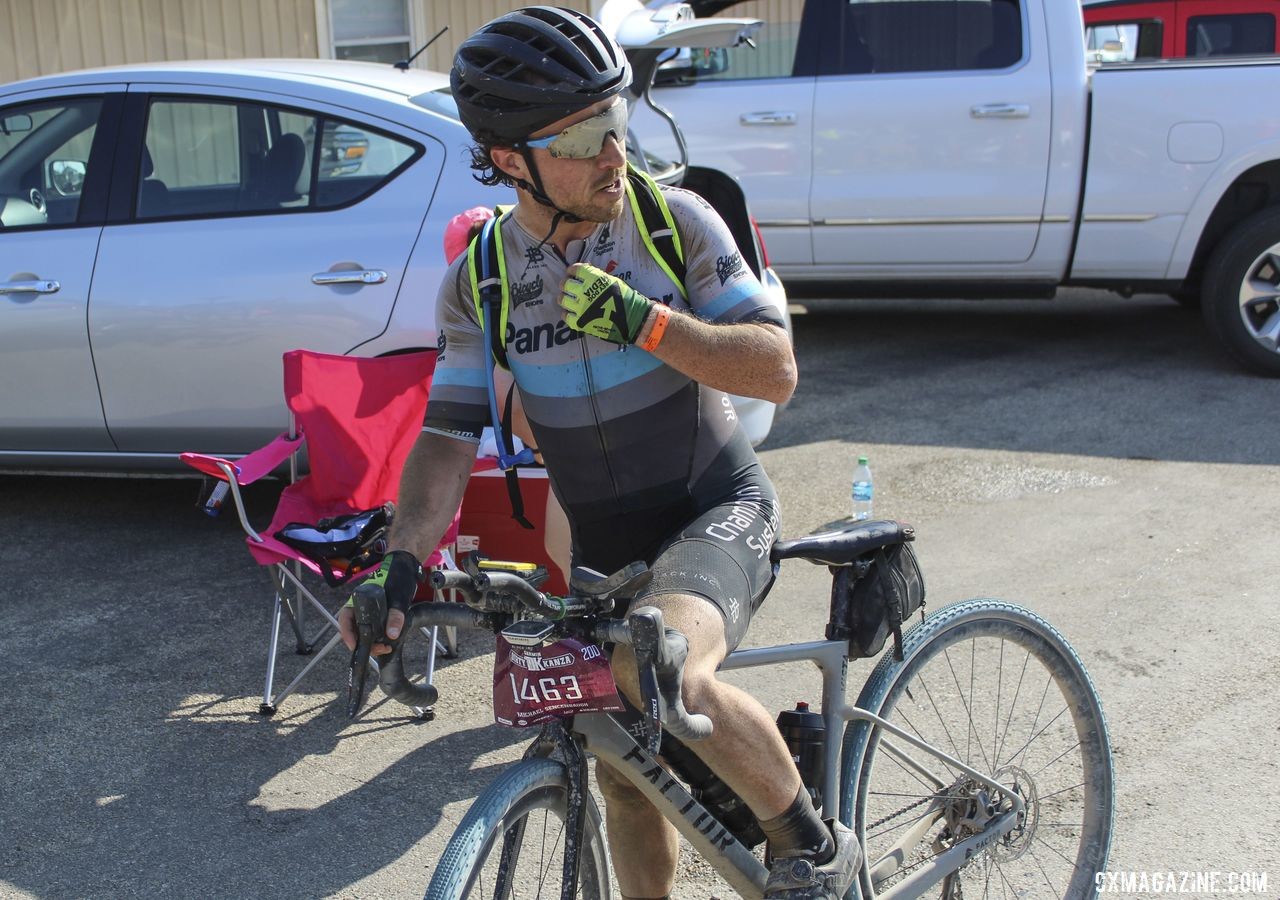 Michael Sencenbaugh had time to wait for his group after a quick Checkpoint stop. 2019 Dirty Kanza 200, Panaracer / Factor p/b Bicycle X-Change Checkpoint 1. © Z. Schuster / Cyclocross Magazine