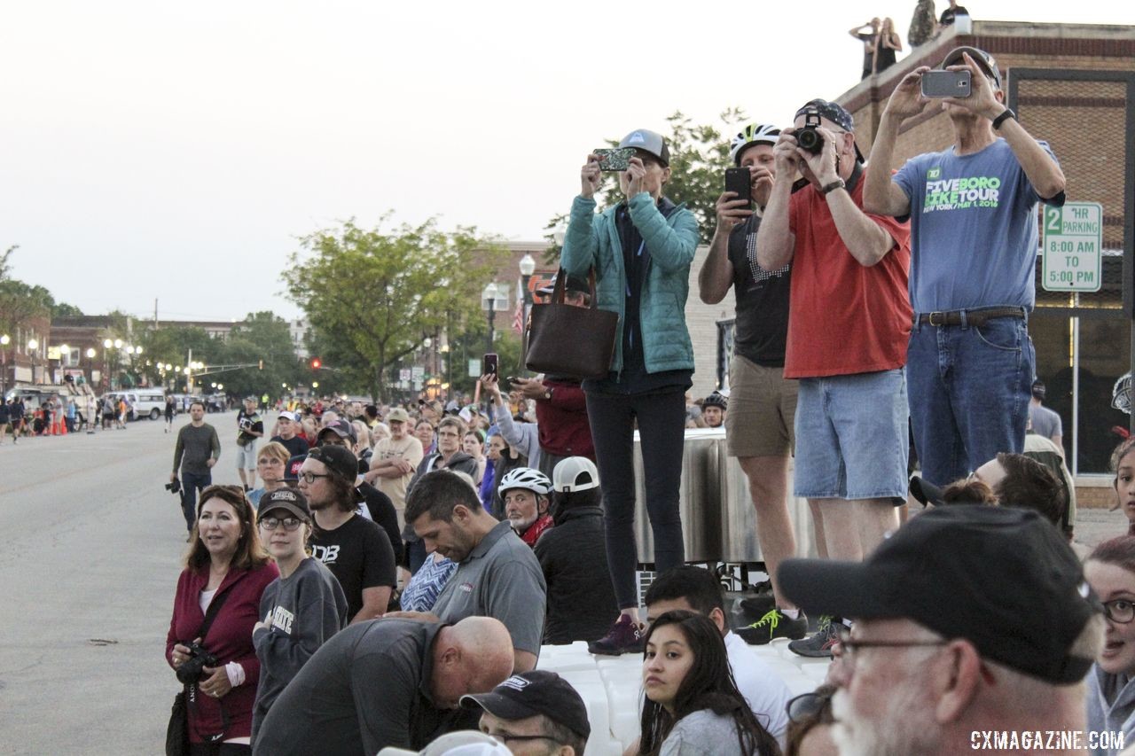 It might have been 6 a.m., but Emporia came out to line Commercial Street at the start of the Dirty Kanza. 2019 Dirty Kanza 200 Gravel Race. © Z. Schuster / Cyclocross Magazine