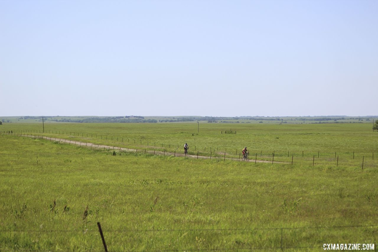 Before and after leaving the hills, the course revealed the vastness of the Kansas plains. 2019 Dirty Kanza 200 Gravel Race. © Z. Schuster / Cyclocross Magazine