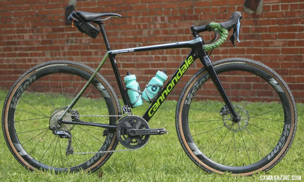 Lauren De Crescenzo's Cannondale SuperX Gravel Bike. © Z. Schuster / Cyclocross Magazine