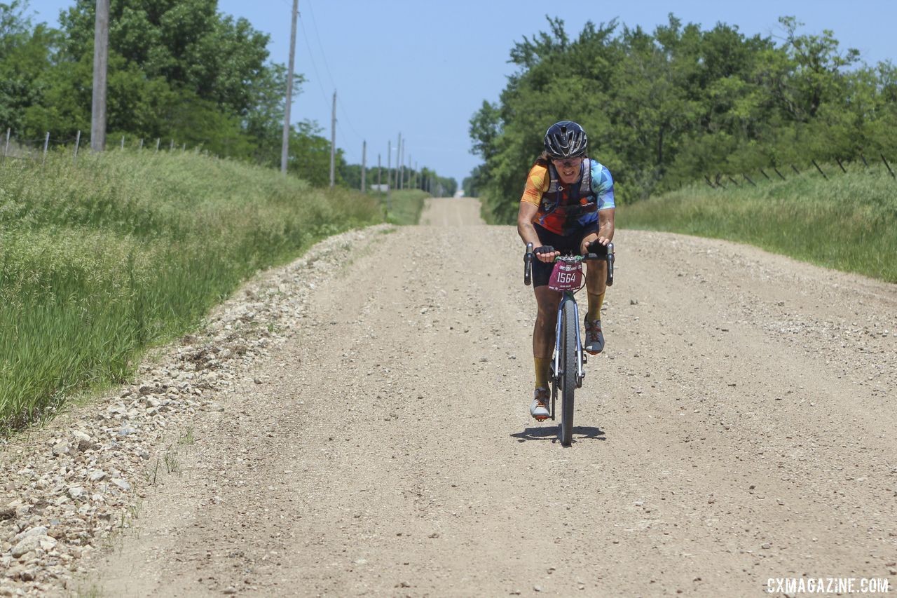 Olivia Dillon was dialed before her devastating flat. 2019 Dirty Kanza 200 Gravel Race. © Z. Schuster / Cyclocross Magazine