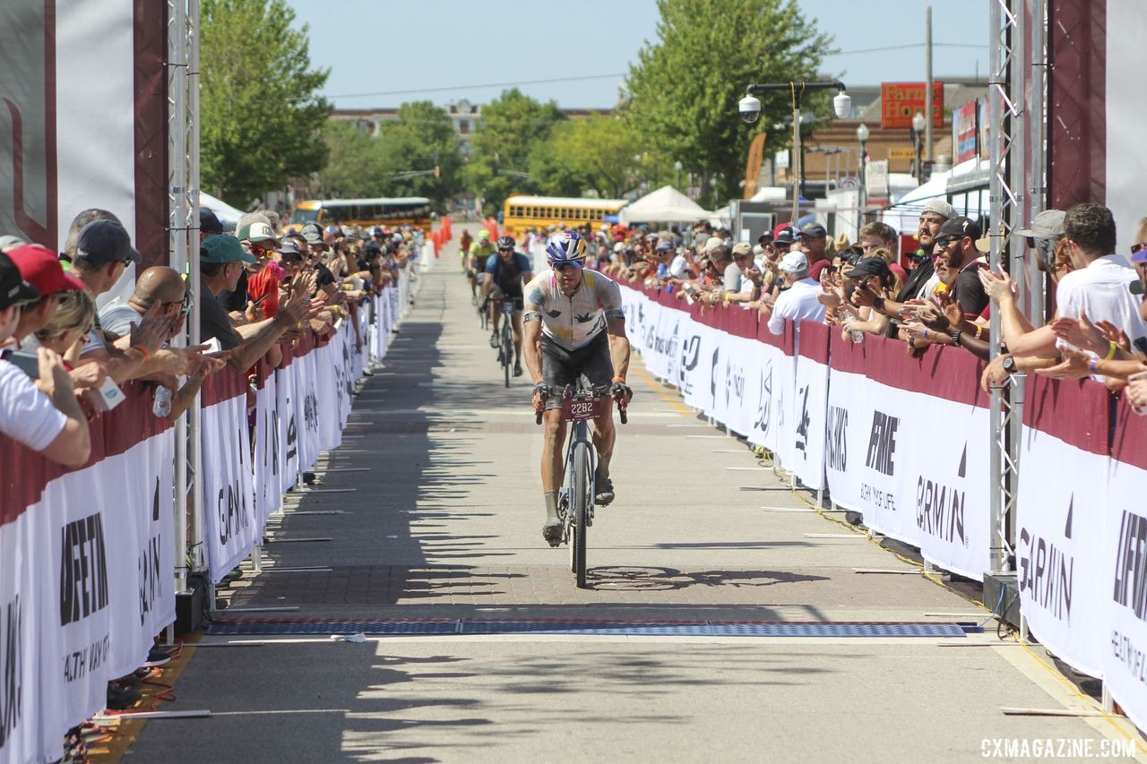 Colin Strickland won the 2019 Open Men Dirty Kanza 200. © Z. Schuster / Cyclocross Magazine