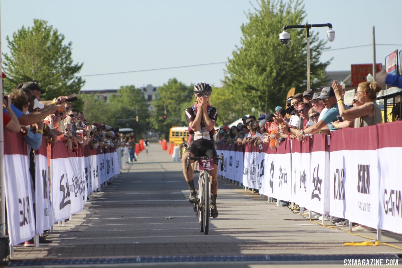 Rockwell had a day to remember at the 2019 DK200. 2019 Open Women Dirty Kanza 200. © Z. Schuster / Cyclocross Magazine