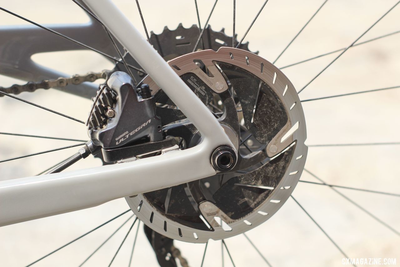Rockwell used Ultegra calipers with Dura Ace rotors front and rear. Amity Rockwell's DK200 Allied Able Gravel Bike. © Z. Schuster / Cyclocross Magazine