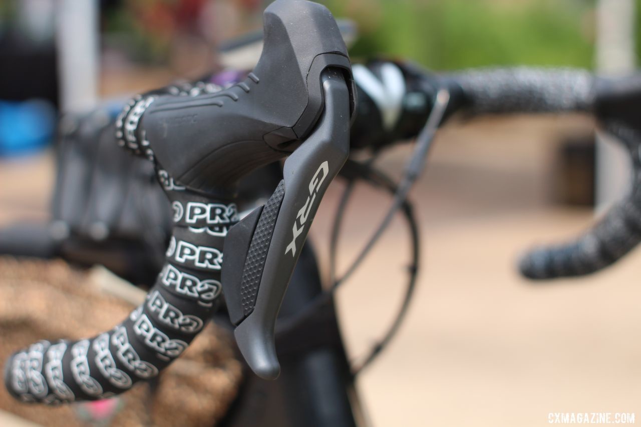 Shimano redesigned the shift/brake levers for the new GRX groupset. Erica Mueller's Orbea Terra with Shimano GRX. © Z. Schuster / Cyclocross Magazine